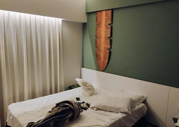 Hot Beach Suites